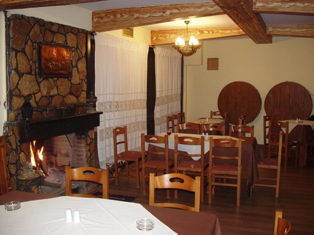Hotel Drosia Месіні Екстер'єр фото